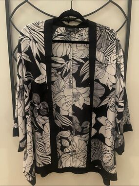 Apt. 9 Black and White Floral Open Kimono